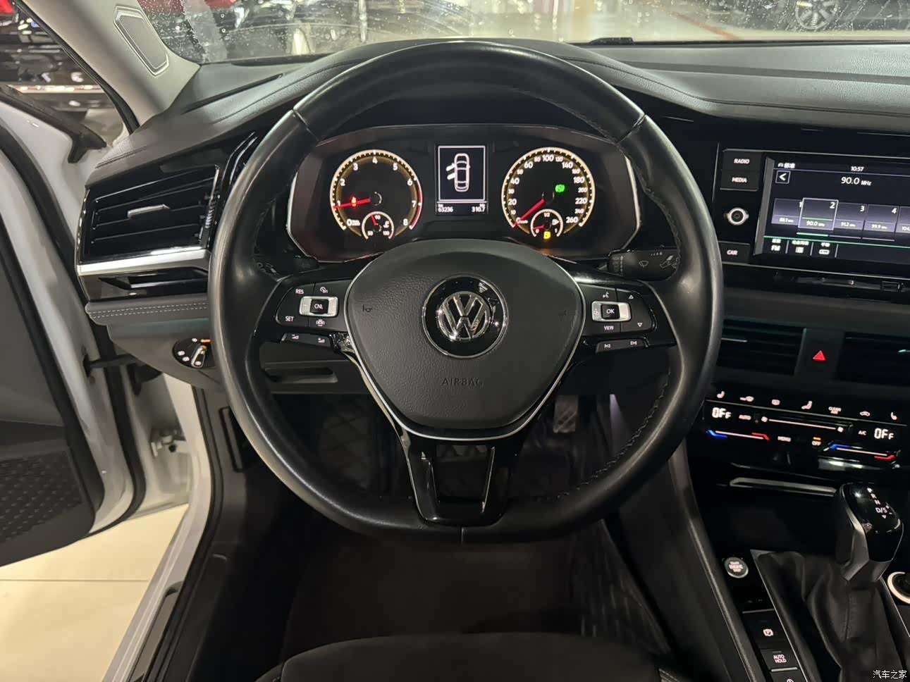 Volkswagen Sagitar, 2019 6