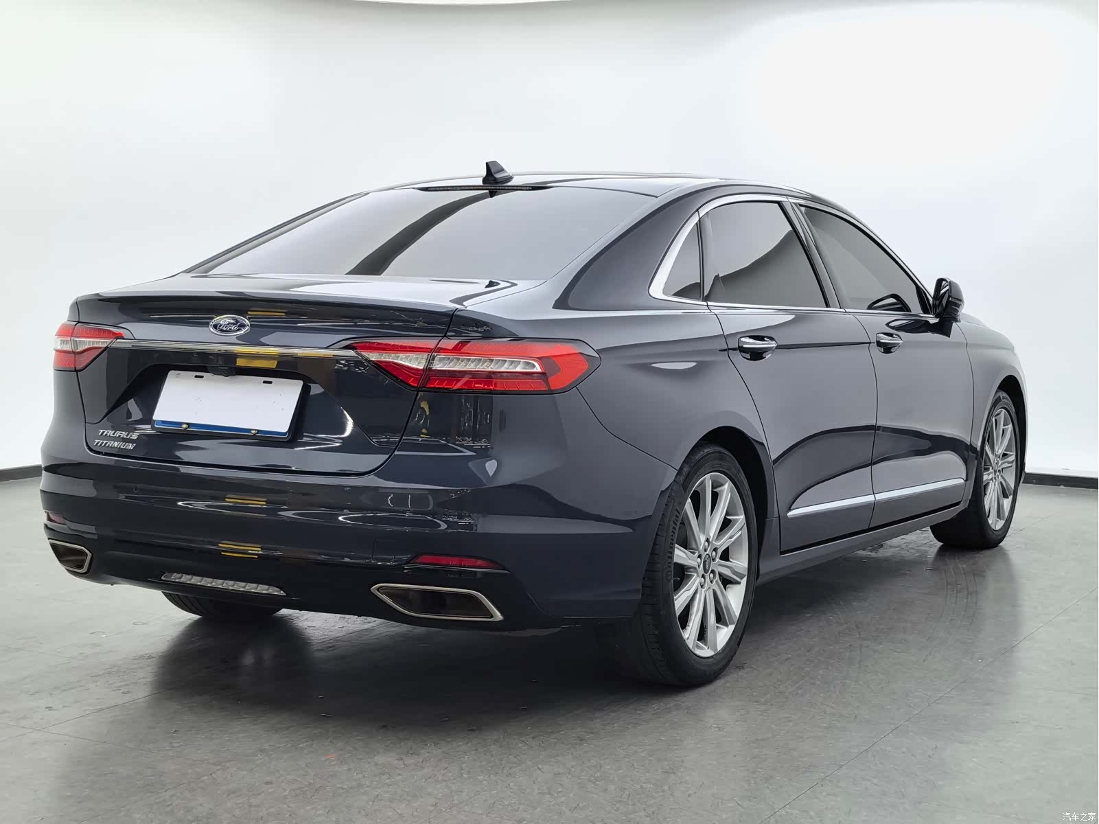 Ford Taurus, 2021 4