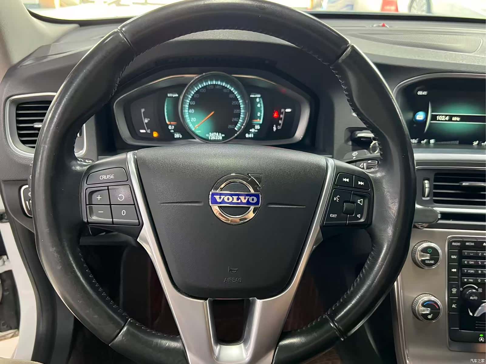 Volvo S60, 2015 11