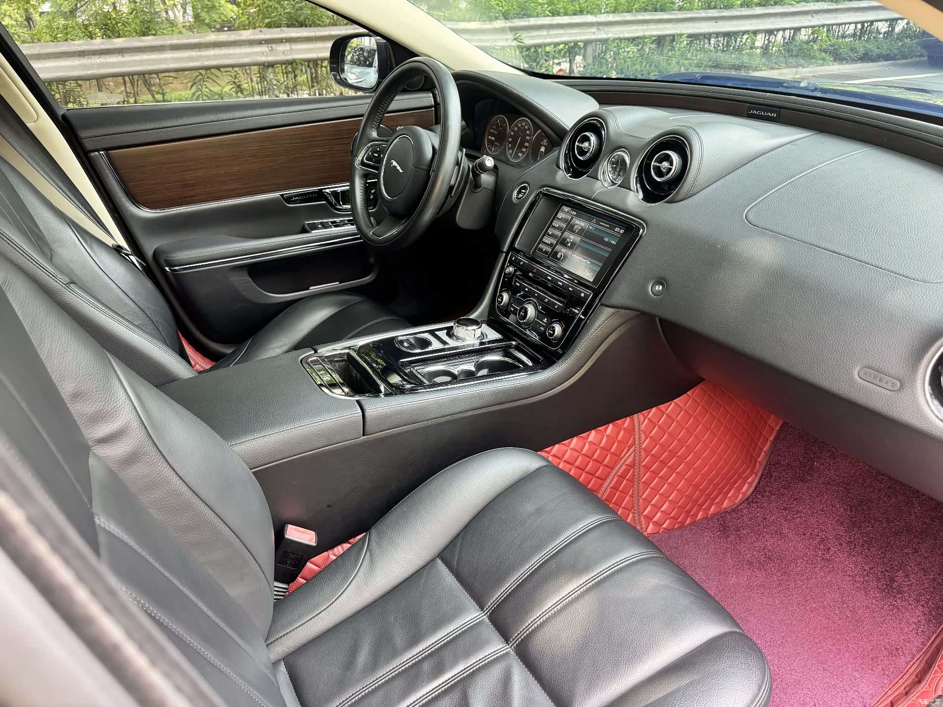 Jaguar XJ, 2014 12