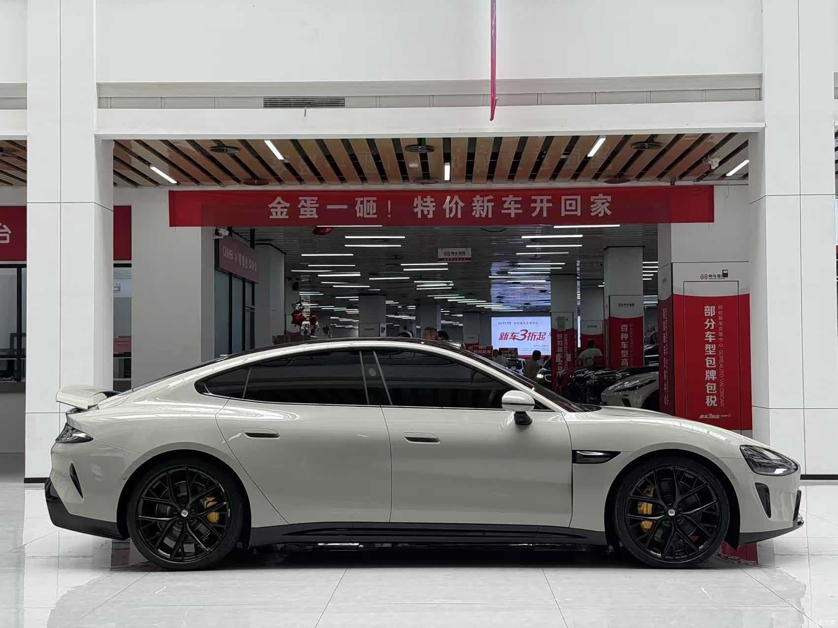 Xiaomi SU7, 2025 4