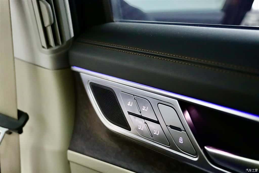 Audi A6L, 2022 14