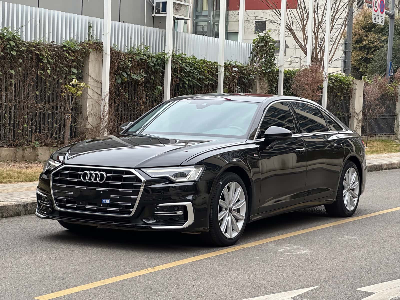 Audi A6L, 2023 1