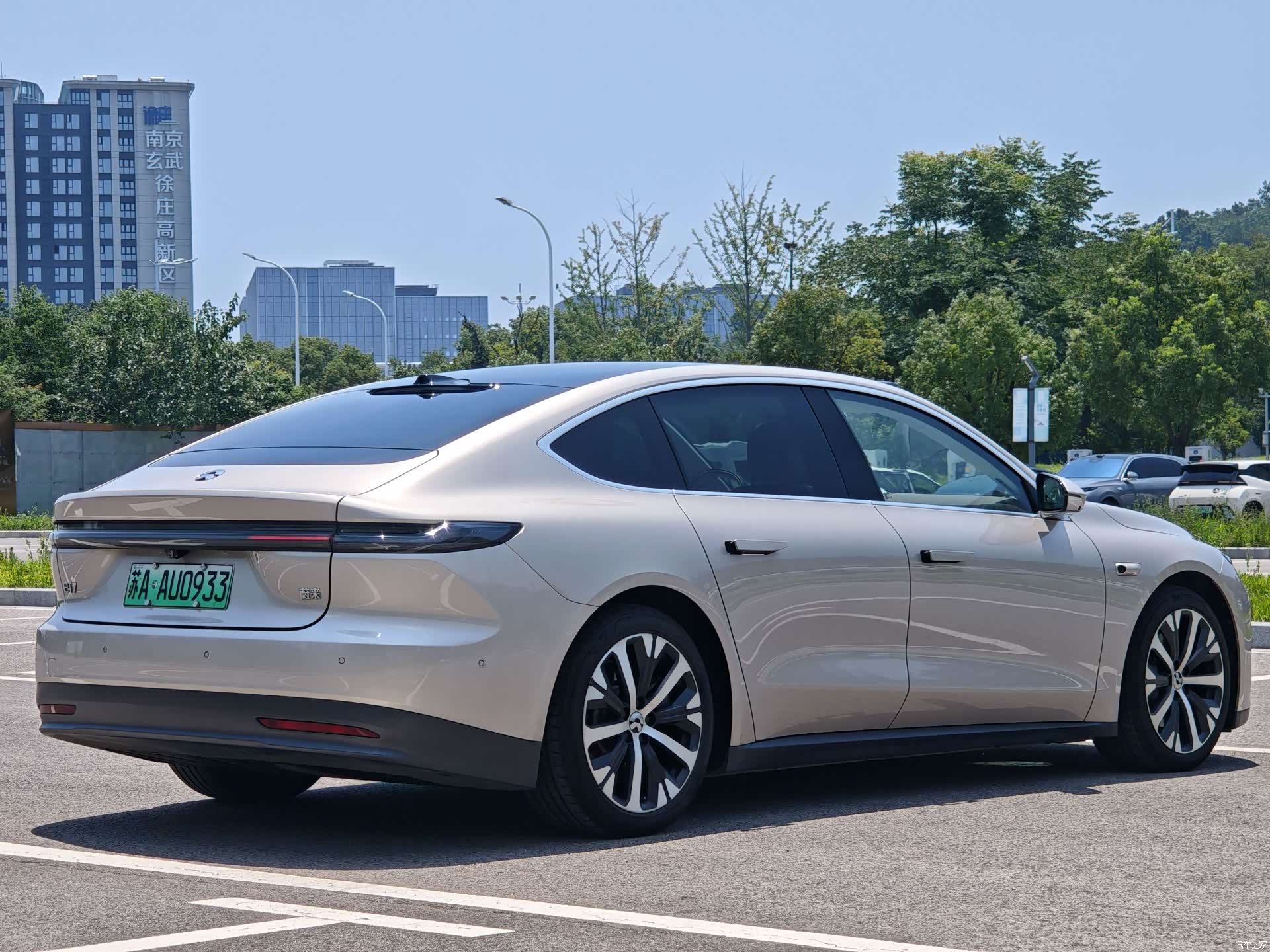 NIO ET7, 2025 все фото
