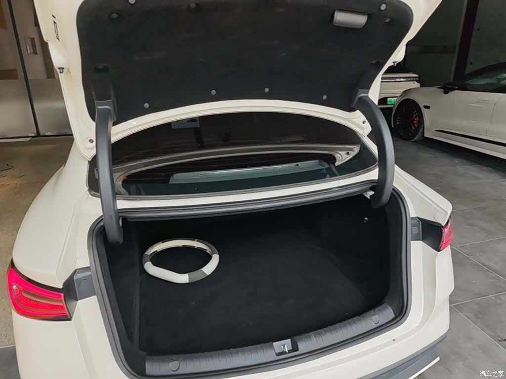BYD Seal, 2024 19
