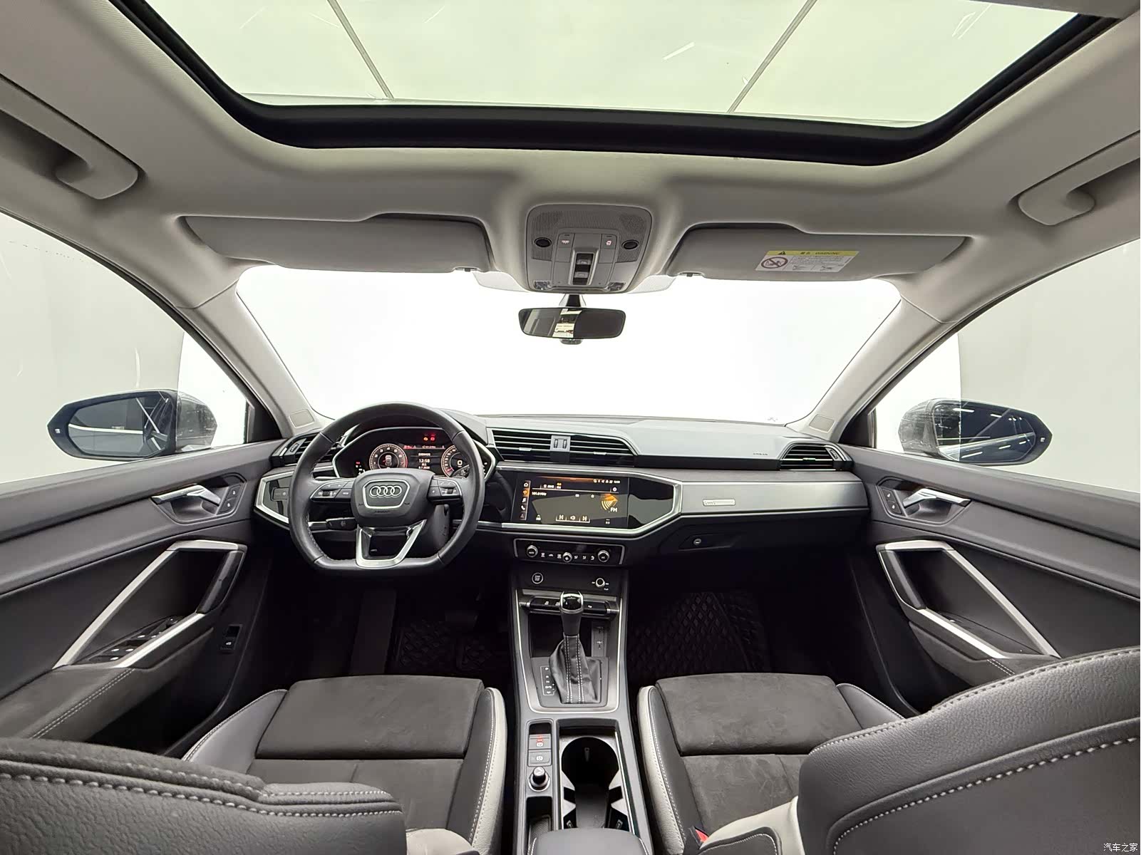 Audi Q3, 2023 9