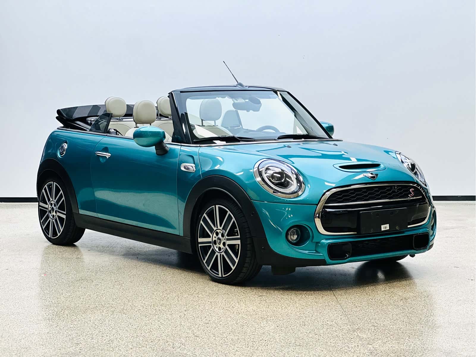 Mini Cooper, 2021 3