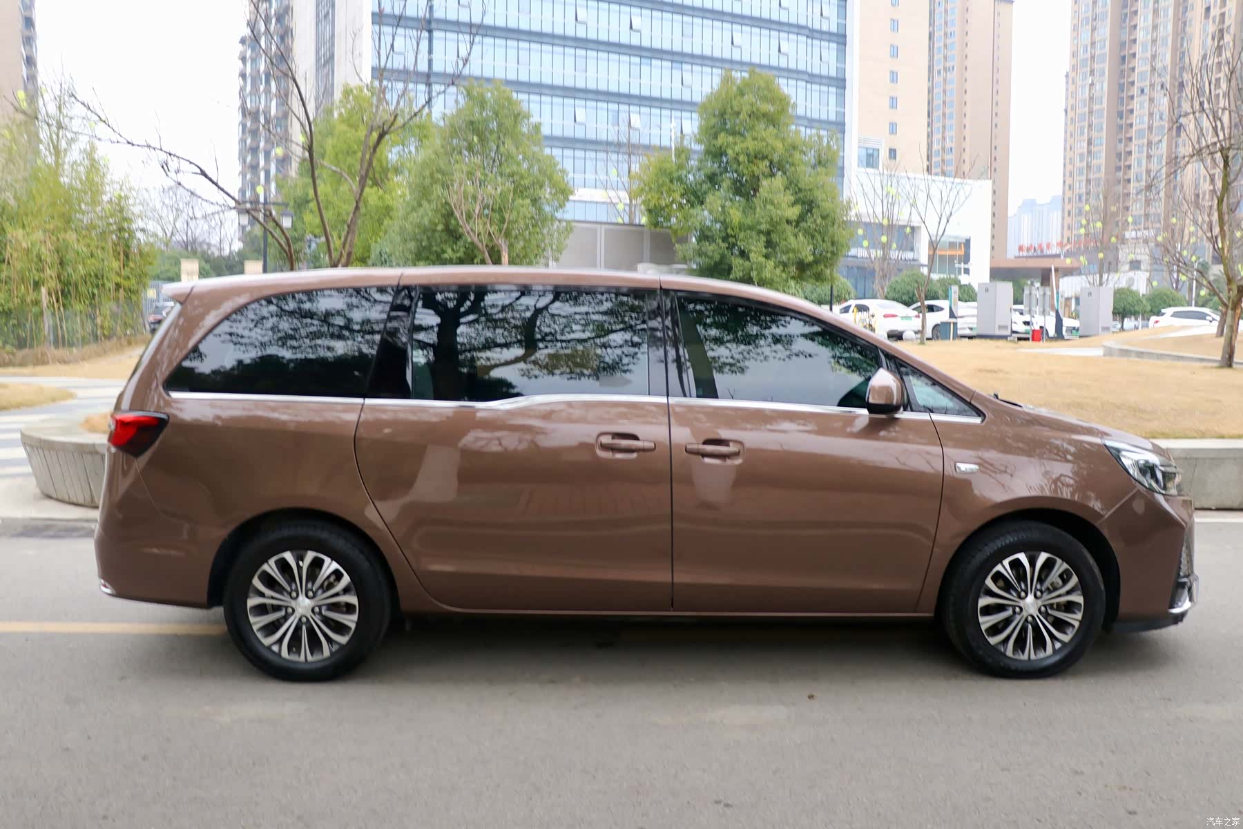 Buick GL8, 2021 7