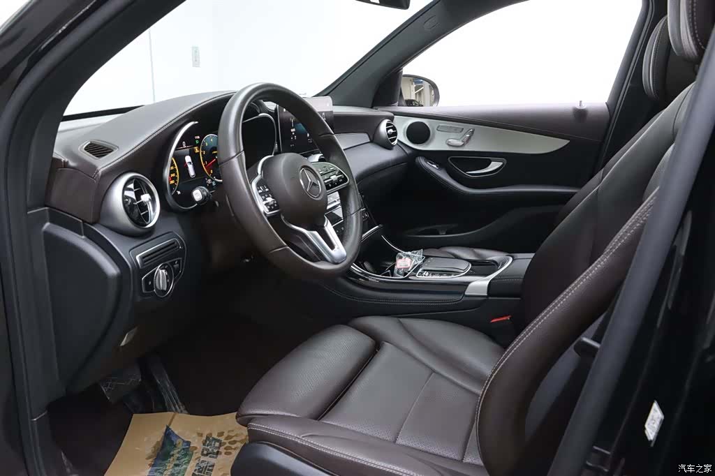 Mercedes-Benz GLC, 2021 13