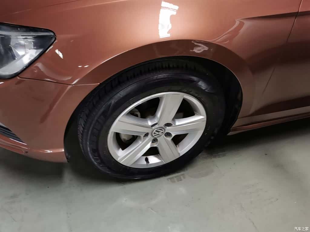 Volkswagen Lamando, 2016 23