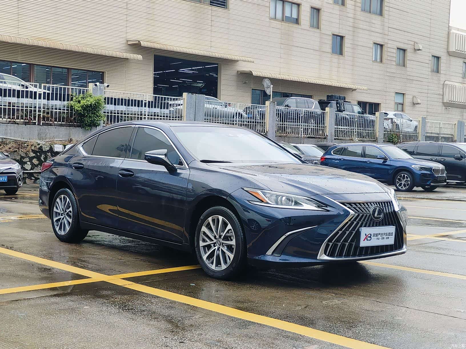 Lexus ES, 2024 3