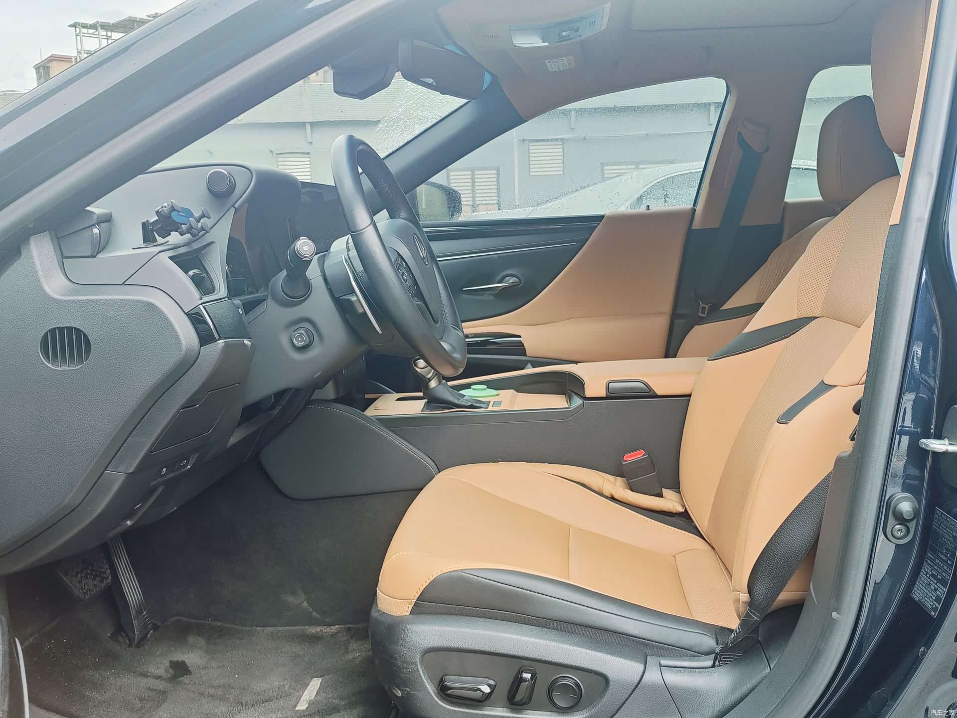 Lexus ES, 2024 8