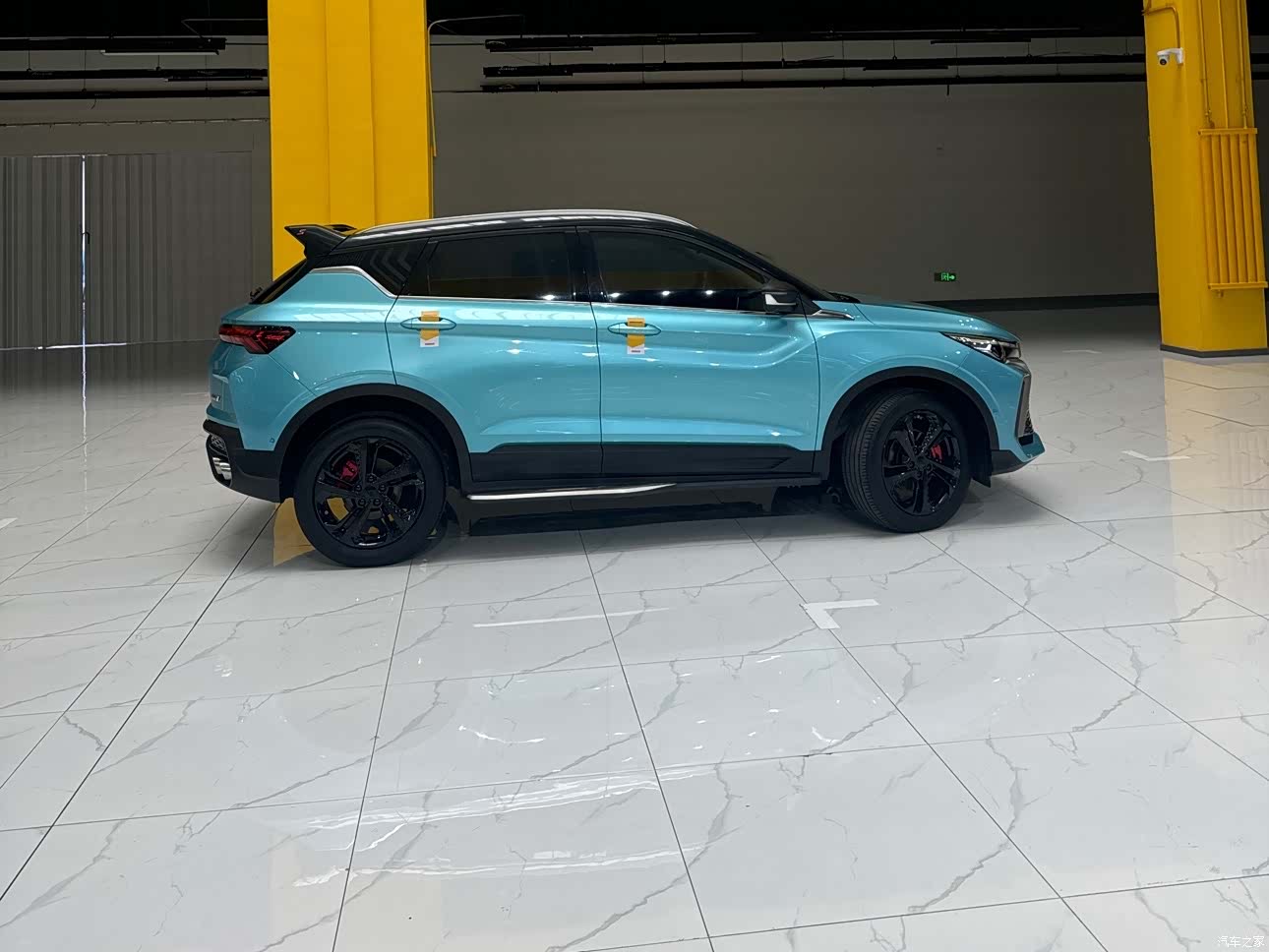 Geely Coolray, 2022 4