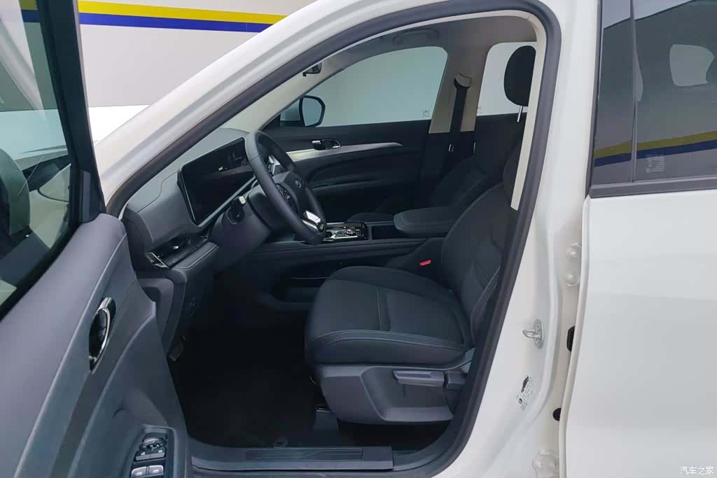 Ford Equator Sport, 2024 9