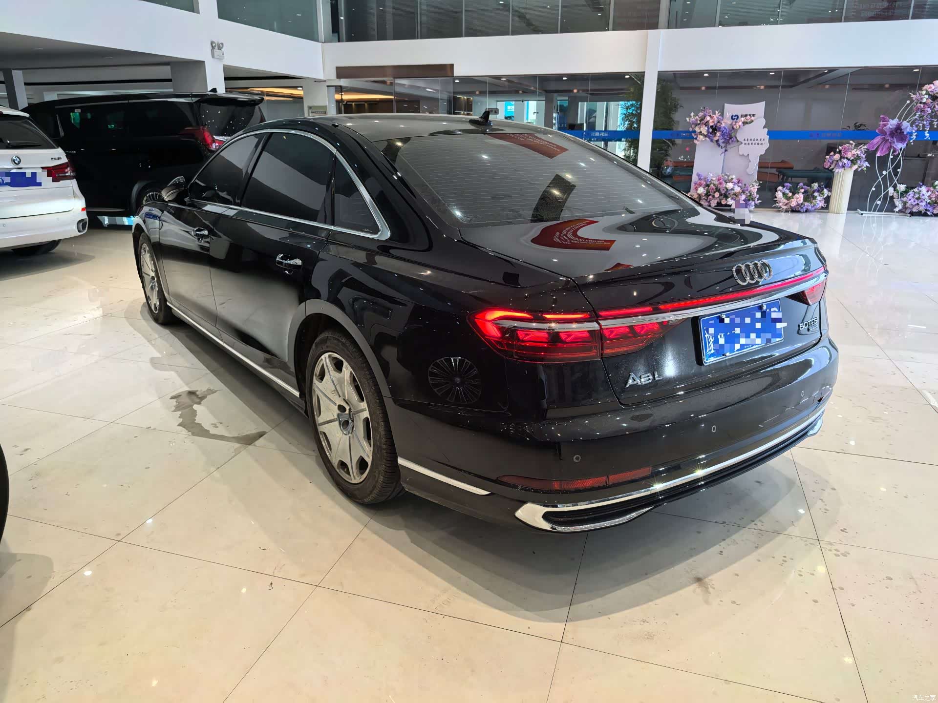 Audi A8L, 2023 3