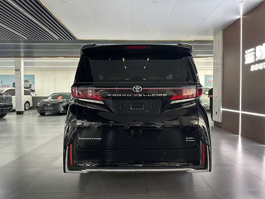 Toyota Vellfire 2024, фото 8