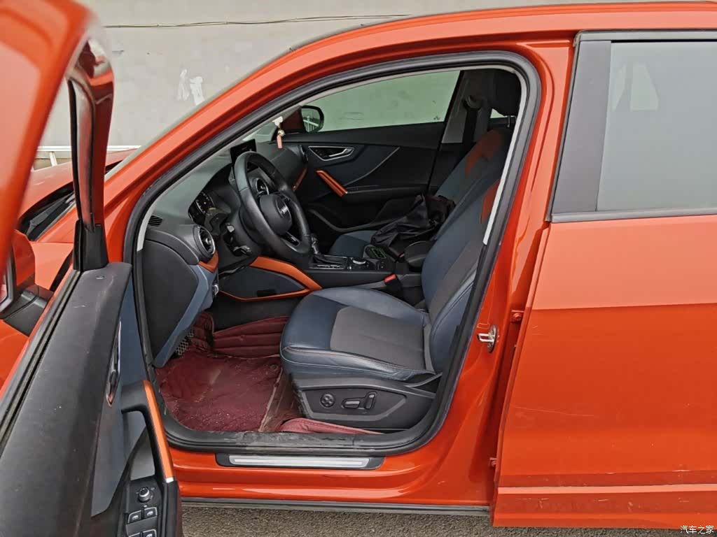 Audi Q2L, 2020 15