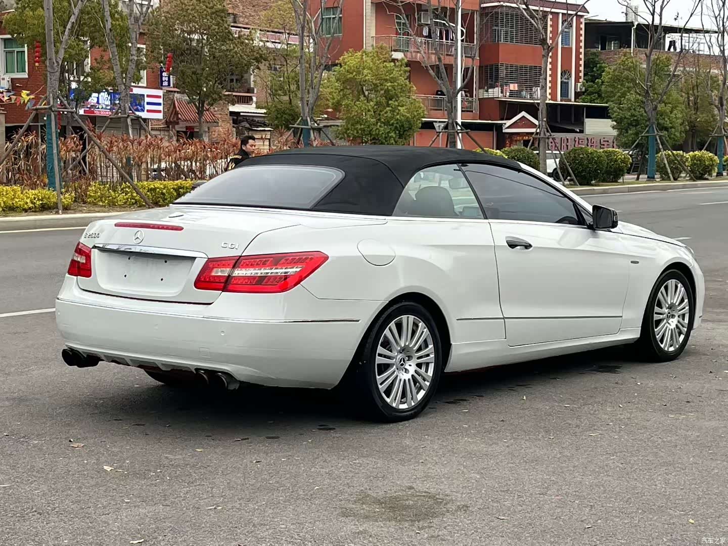 Mercedes-Benz E-Class, 2011 9