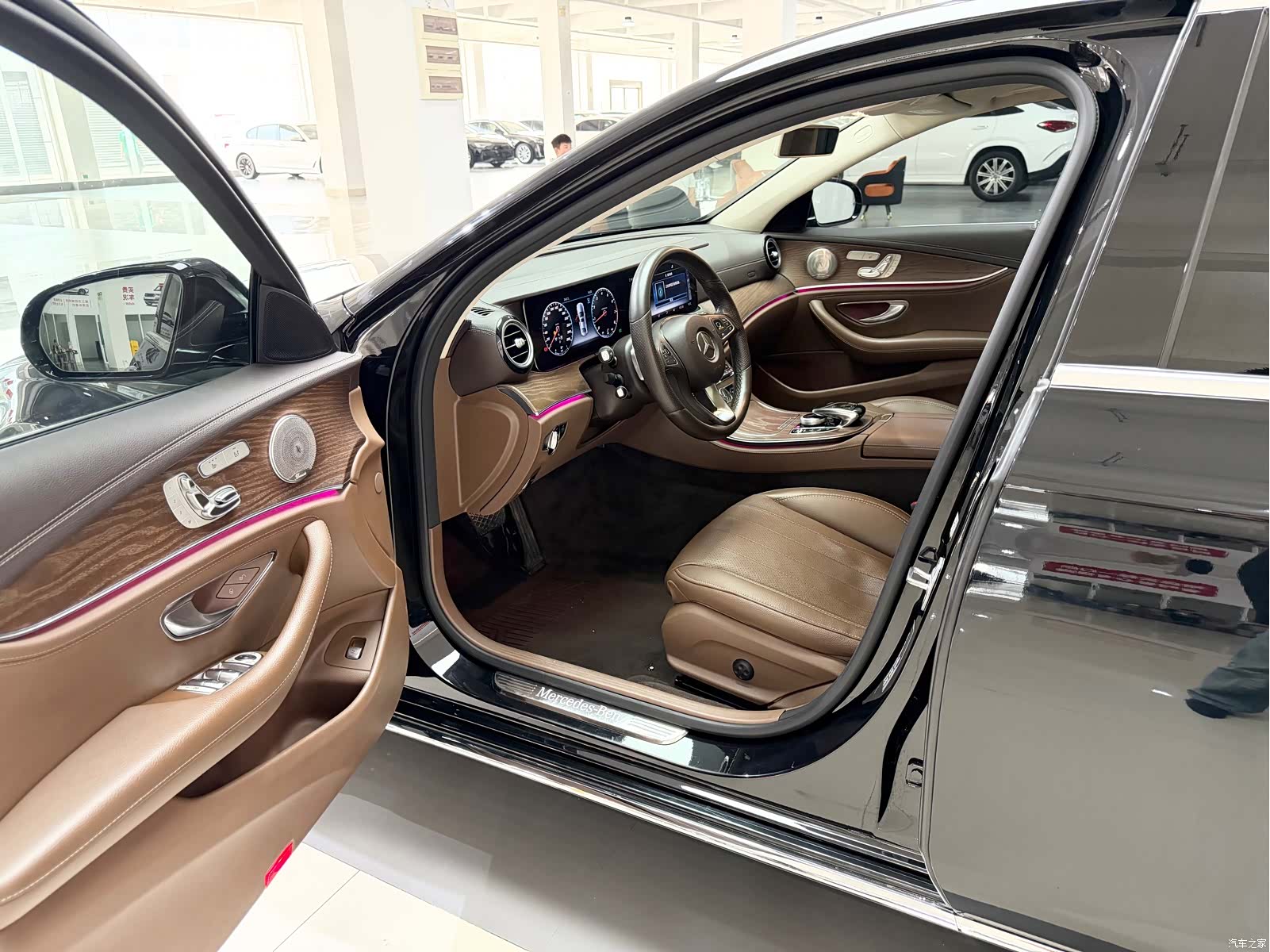 Mercedes-Benz E-Class, 2018 14