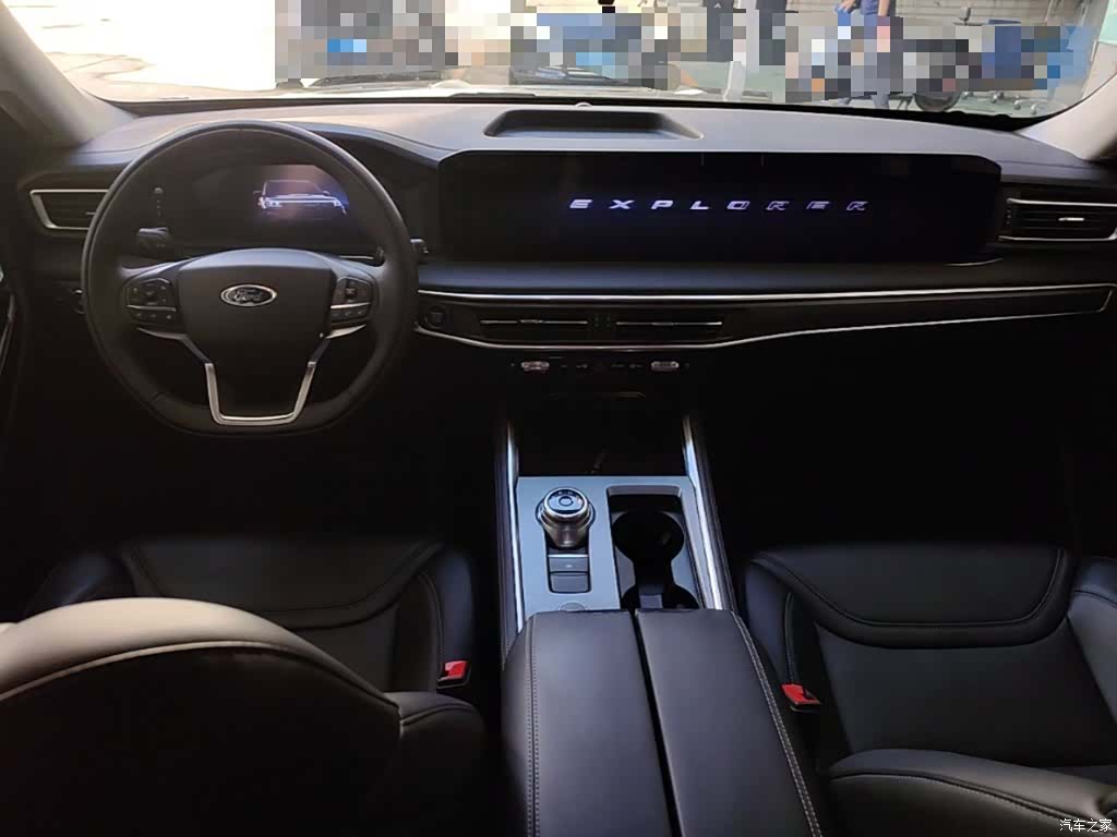 Ford Explorer, 2025 10