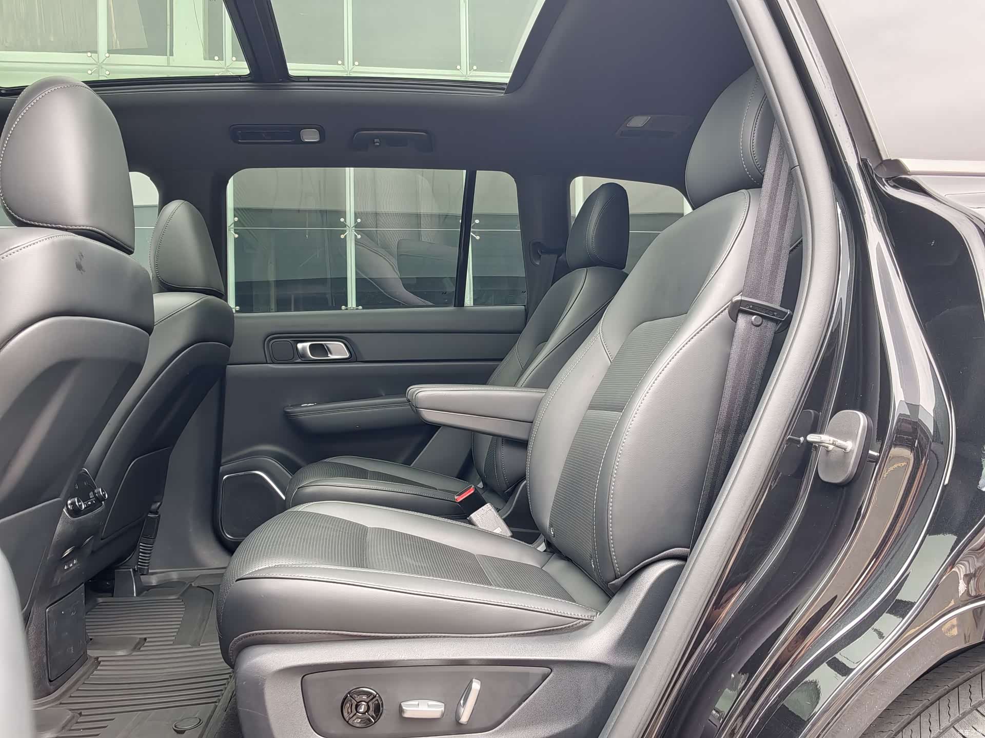 Li Auto ONE, 2021 15