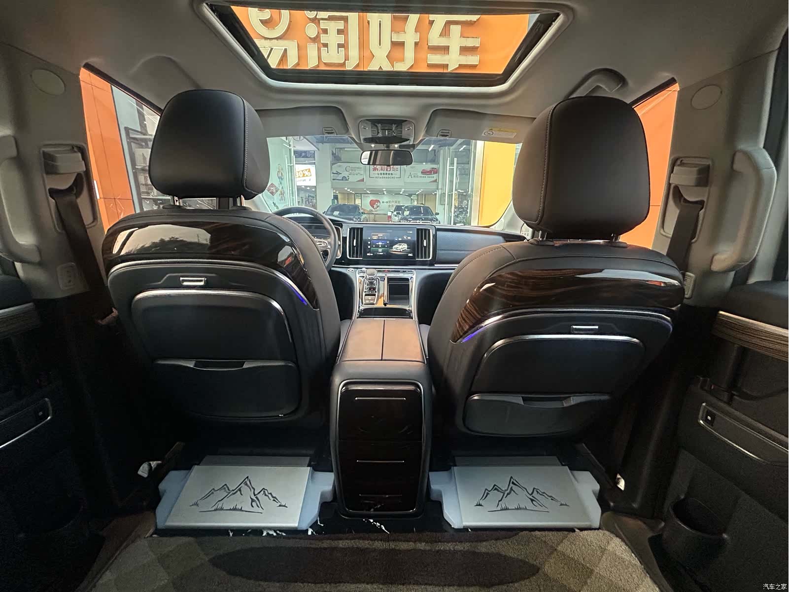 Trumpchi M8, 2023 18