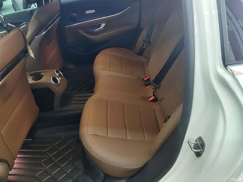 Mercedes-Benz E-Class, 2020 17