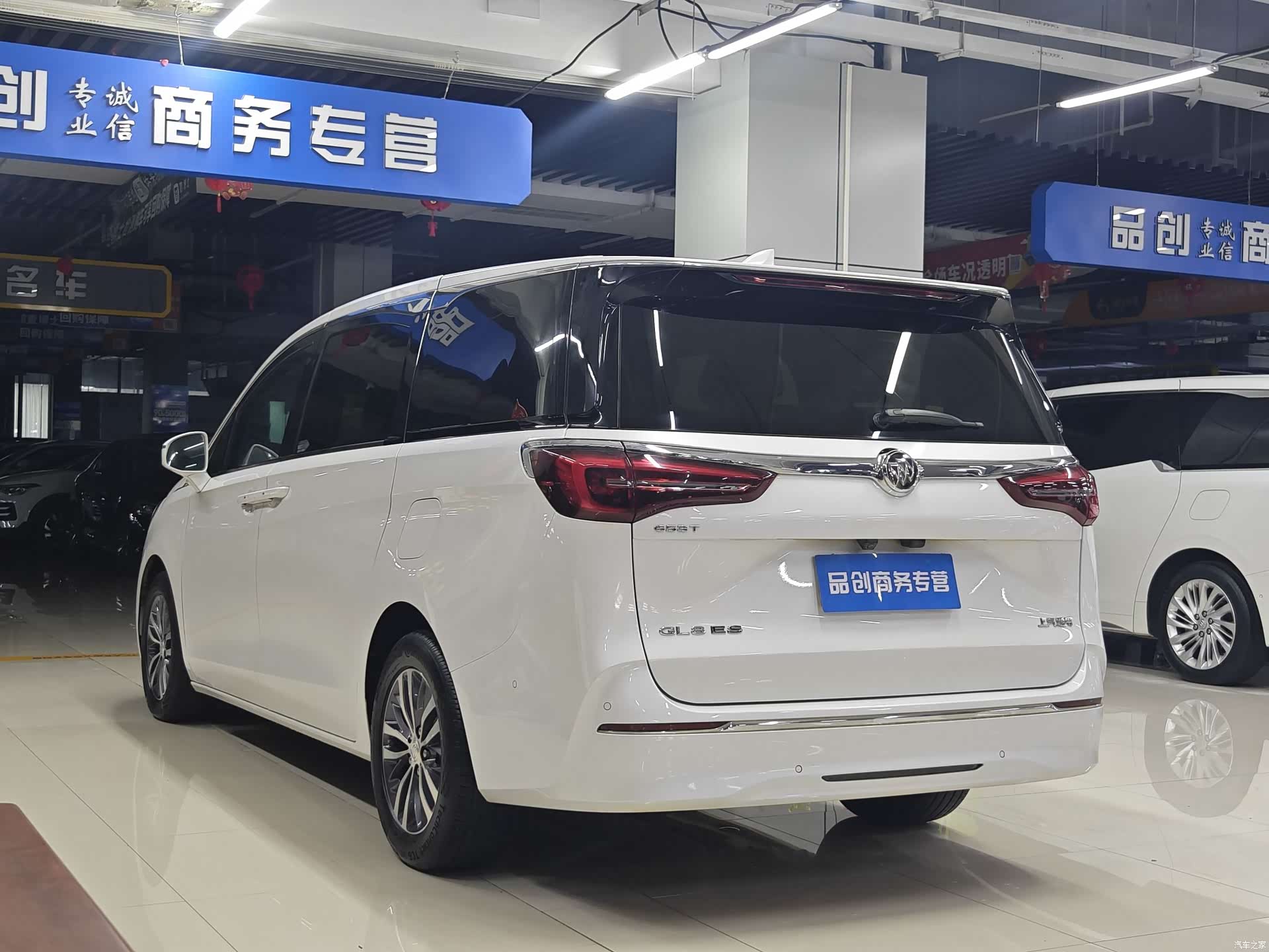 Buick GL8, 2020 9