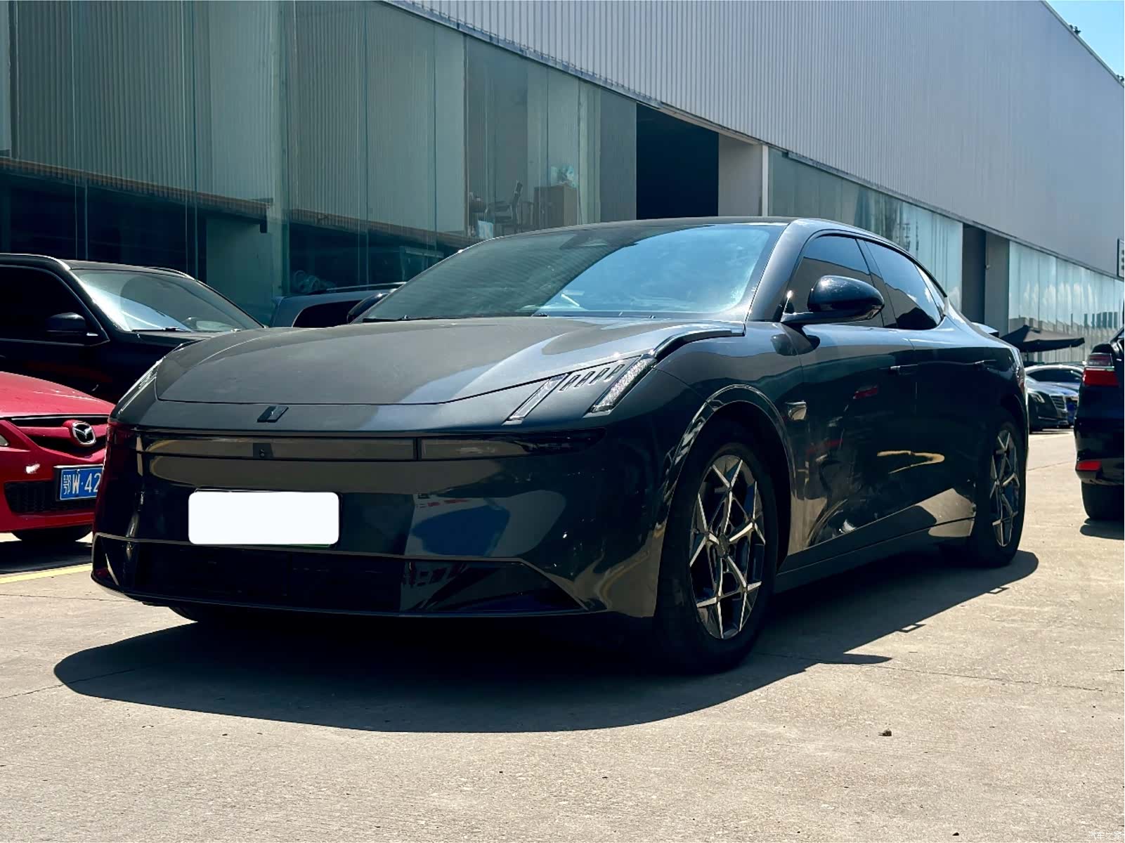 Lynk & Co Z10