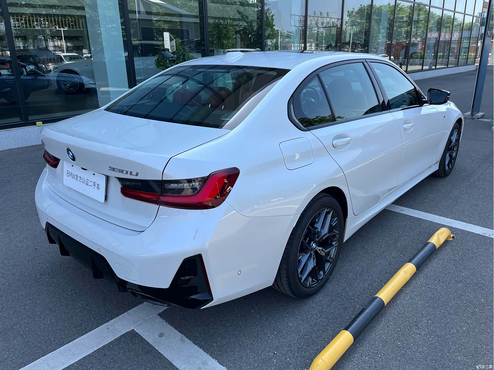 BMW 3 Series, 2024 все фото
