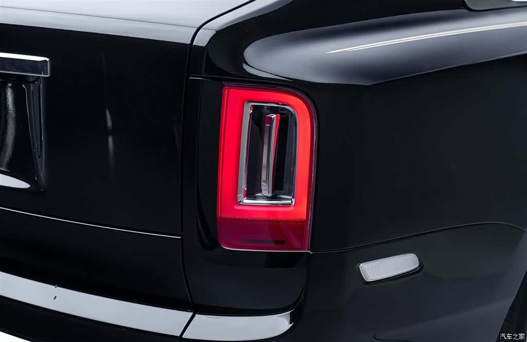 Rolls-Royce Cullinan, 2021 6