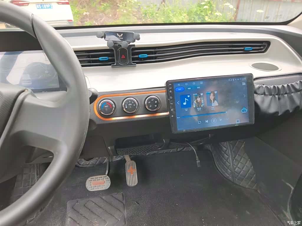 Wuling MINIEV, 2021 13