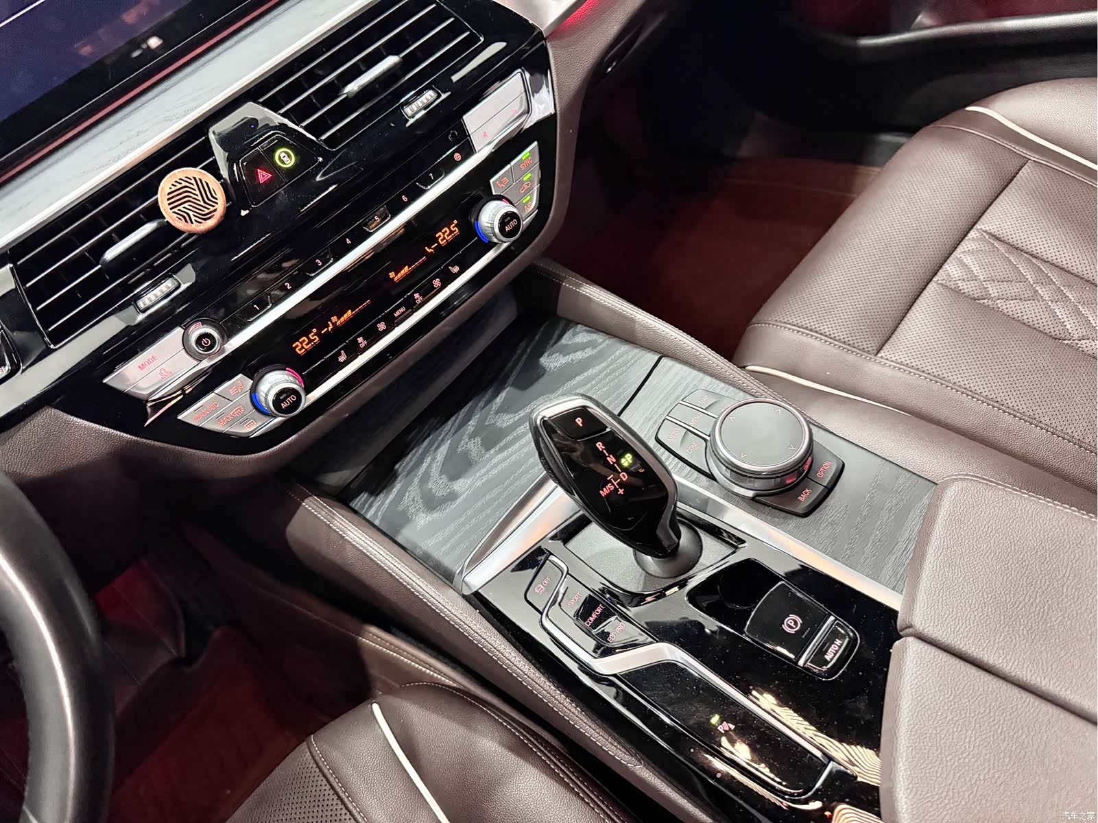 BMW 5 Series, 2021 16
