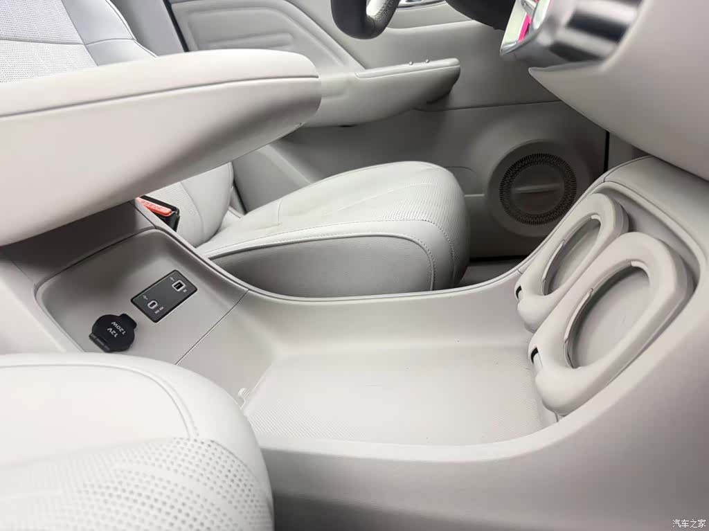 Leapmotor B10, 2025 17