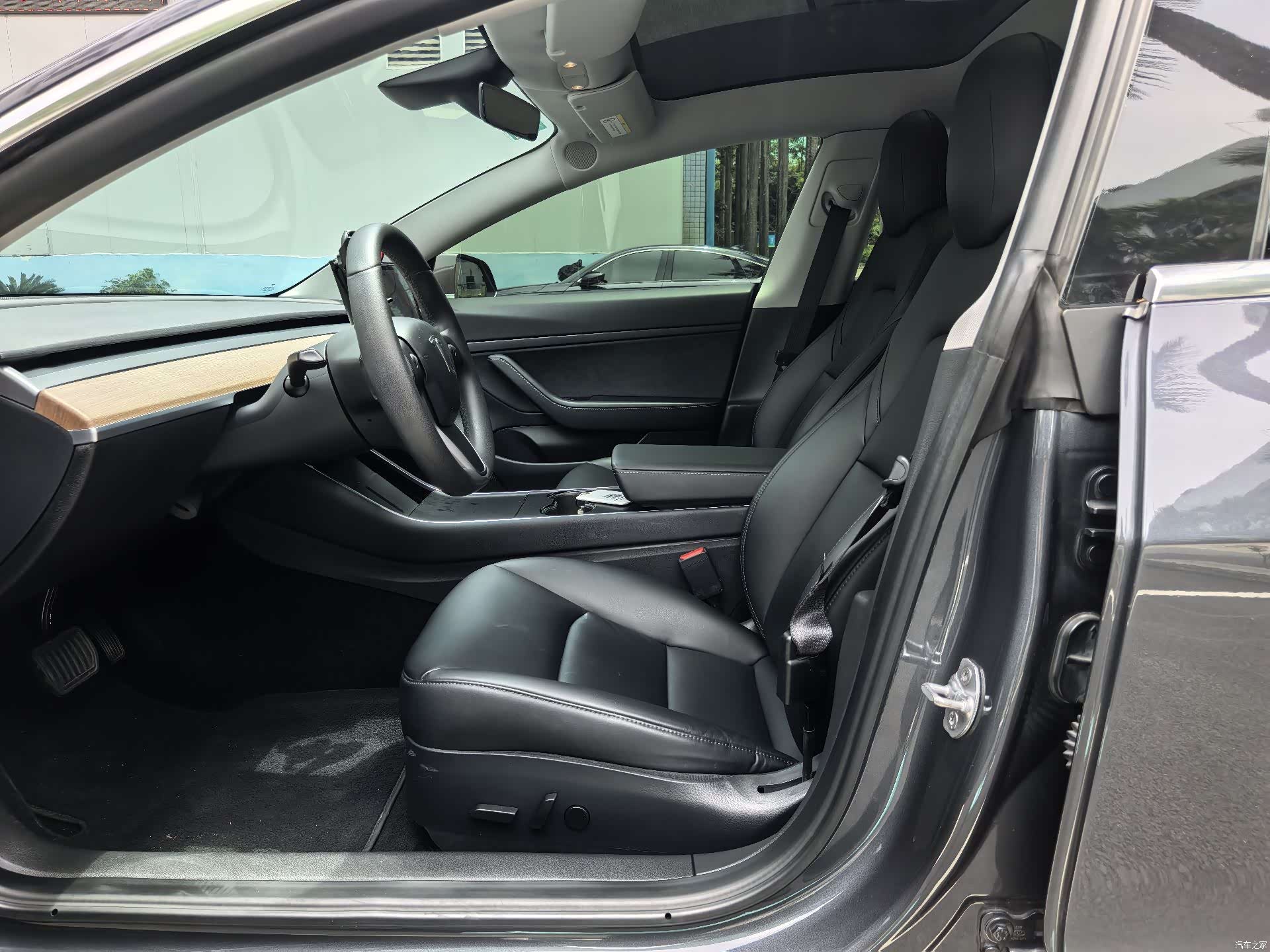 Tesla Model 3, 2020 4
