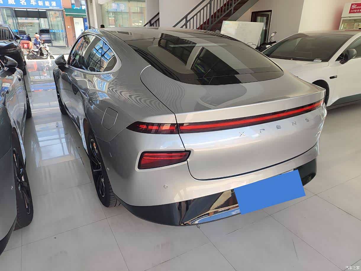Xpeng P7, 2021 15