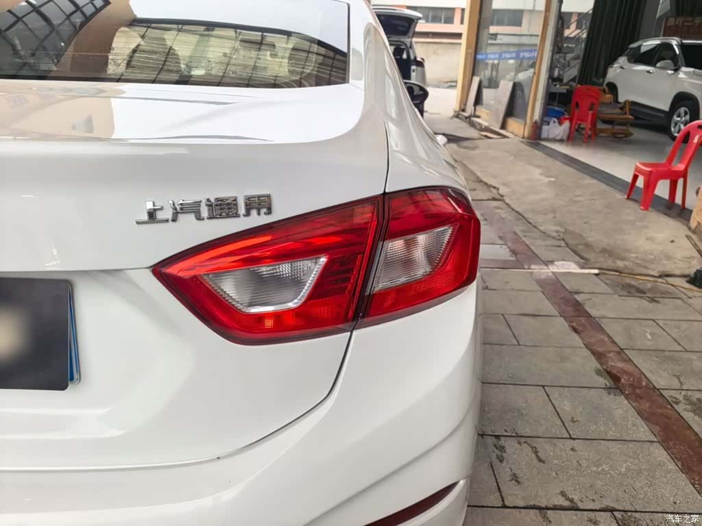 Chevrolet 320, 2018 8