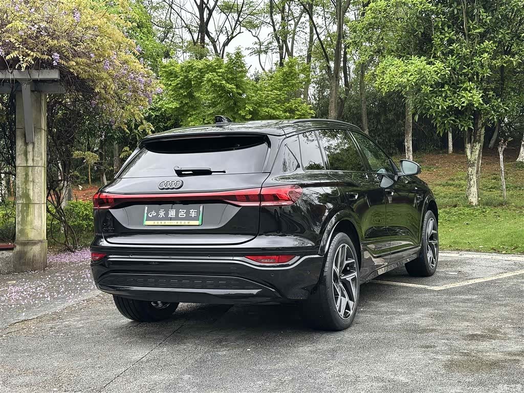 Audi e-tron, 2025 19