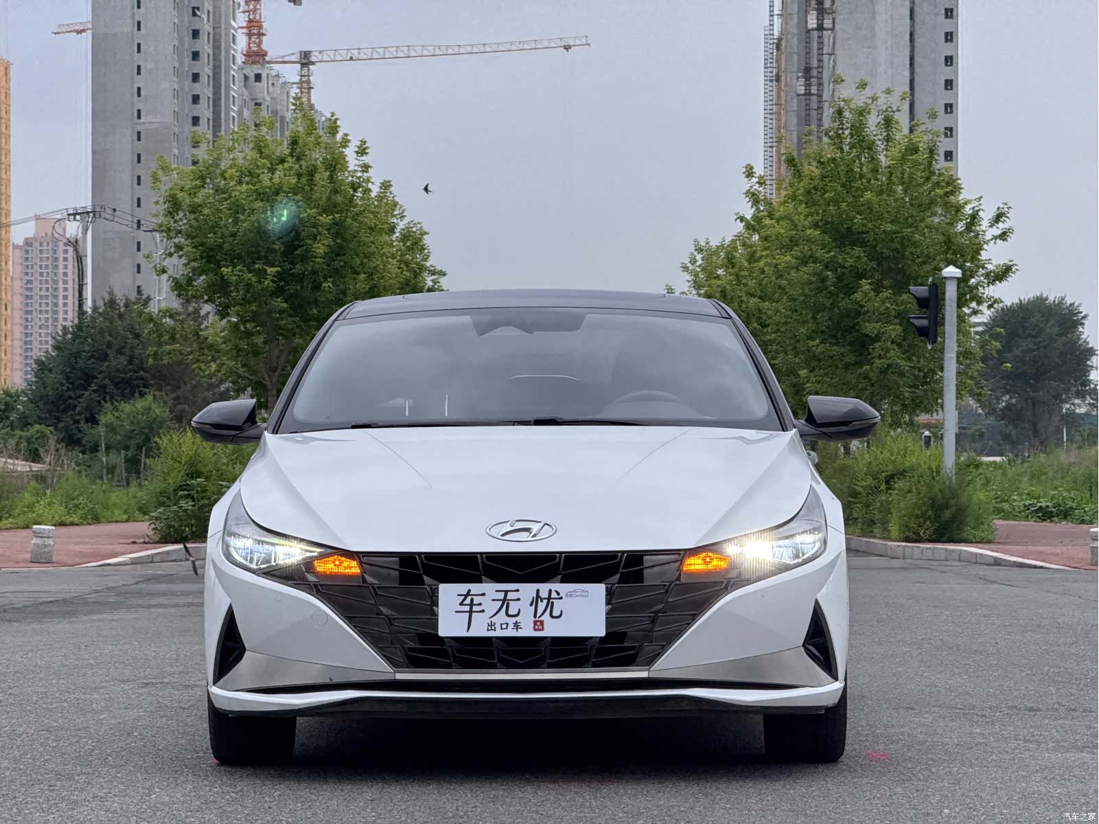 Hyundai Elantra, 2023 2