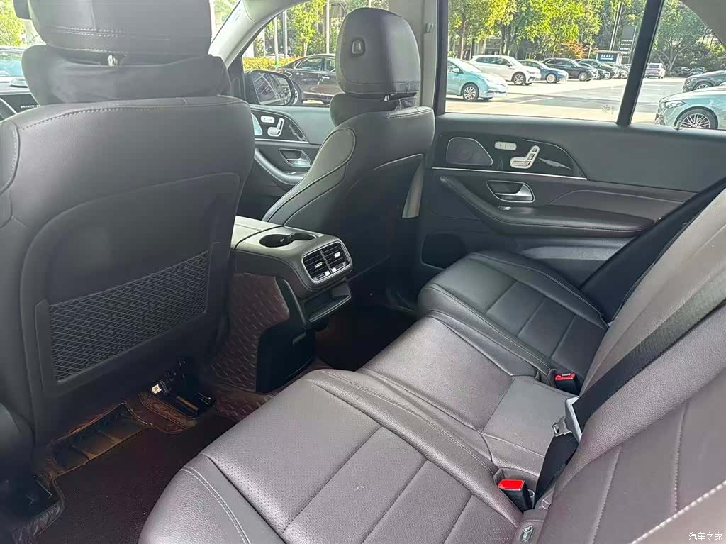 Mercedes-Benz GLE, 2023 18