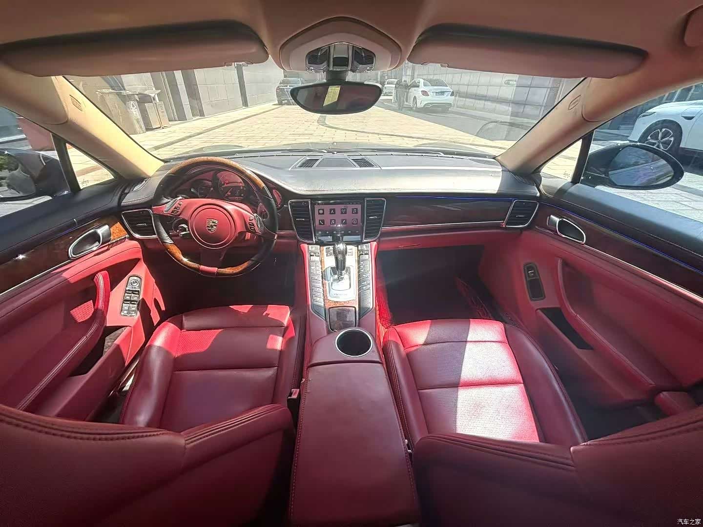 Porsche Panamera, 2011 все фото