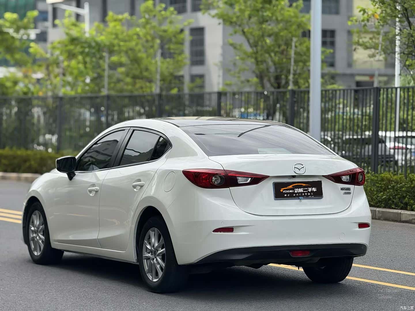 Mazda Mazda3, 2015 7