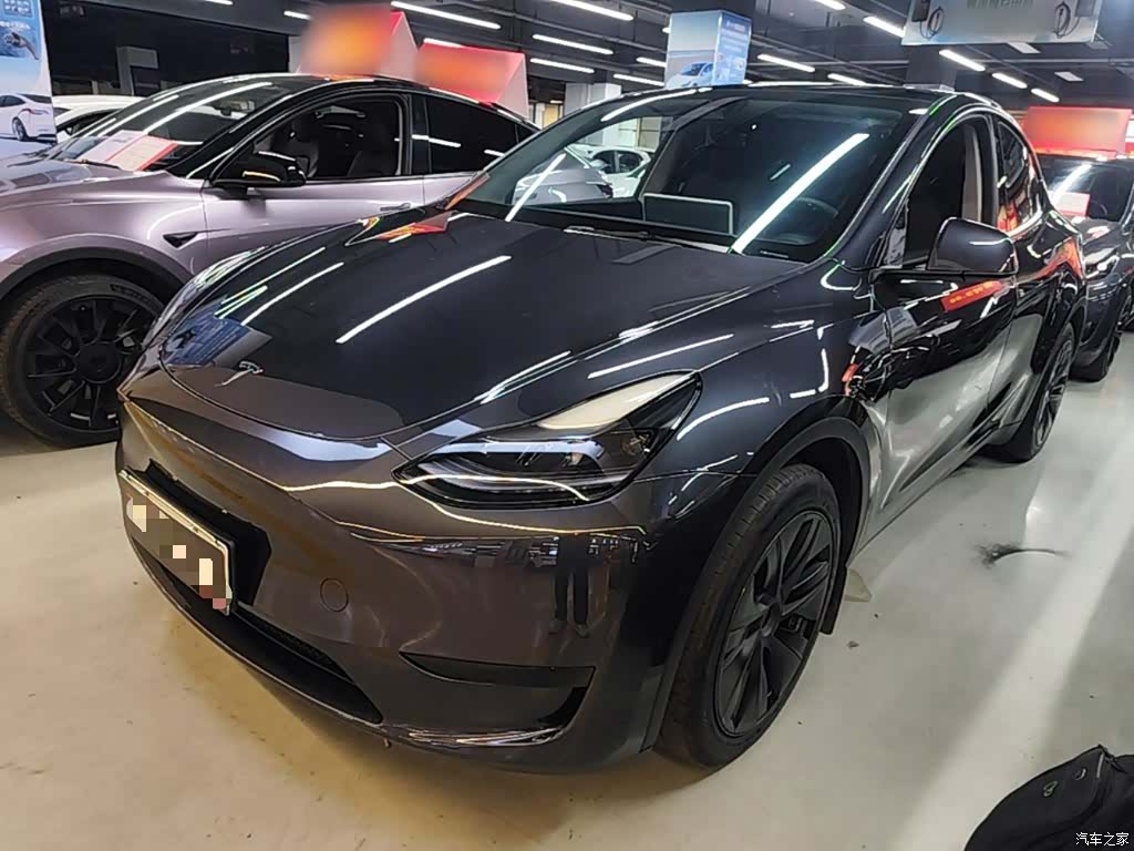 Tesla Model Y, 2024 2
