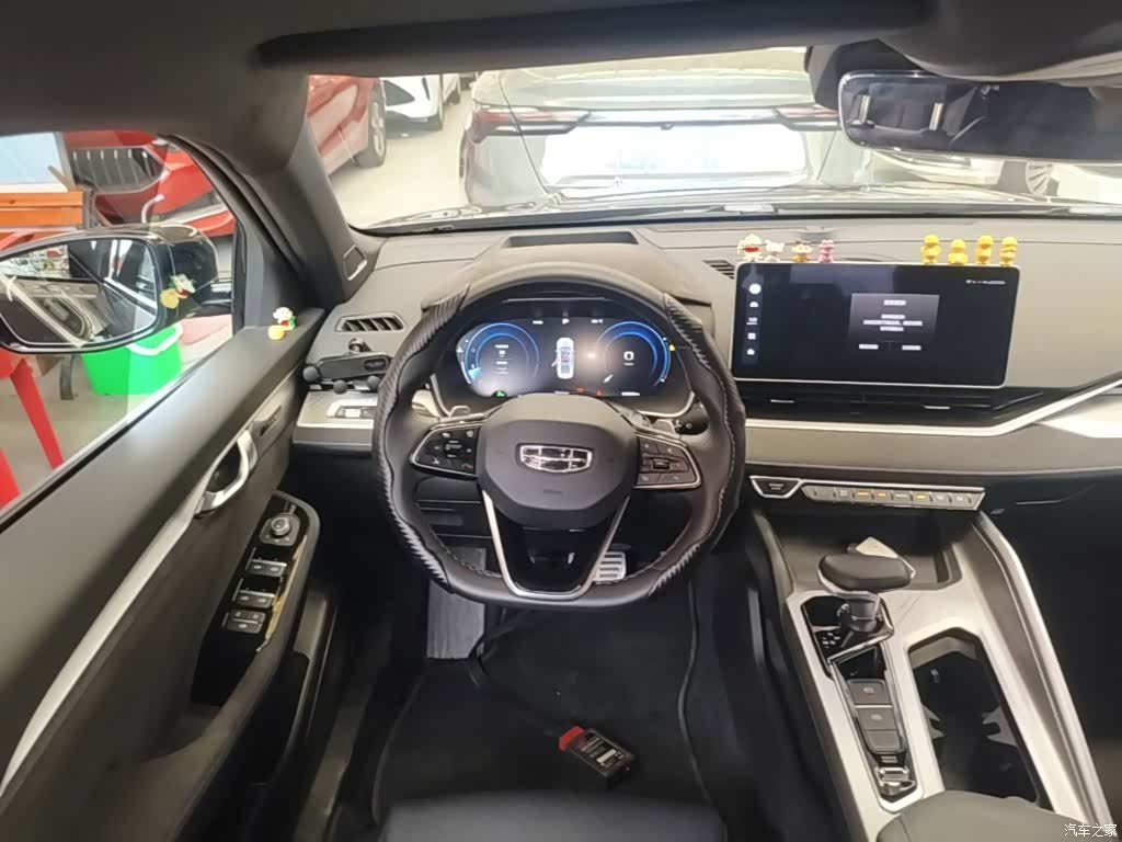 Geely Preface, 2025 11