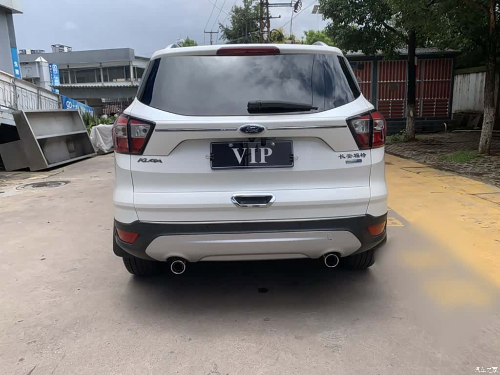 Ford Kuga, 2017 12