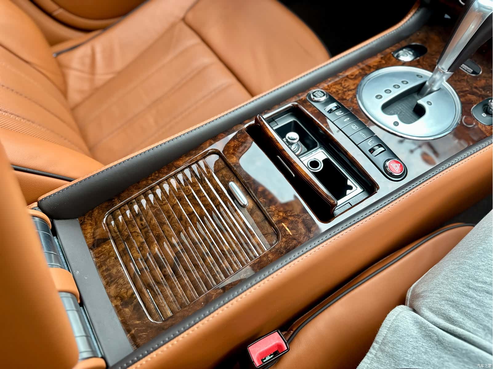 Bentley Flying Spur, 2012 53