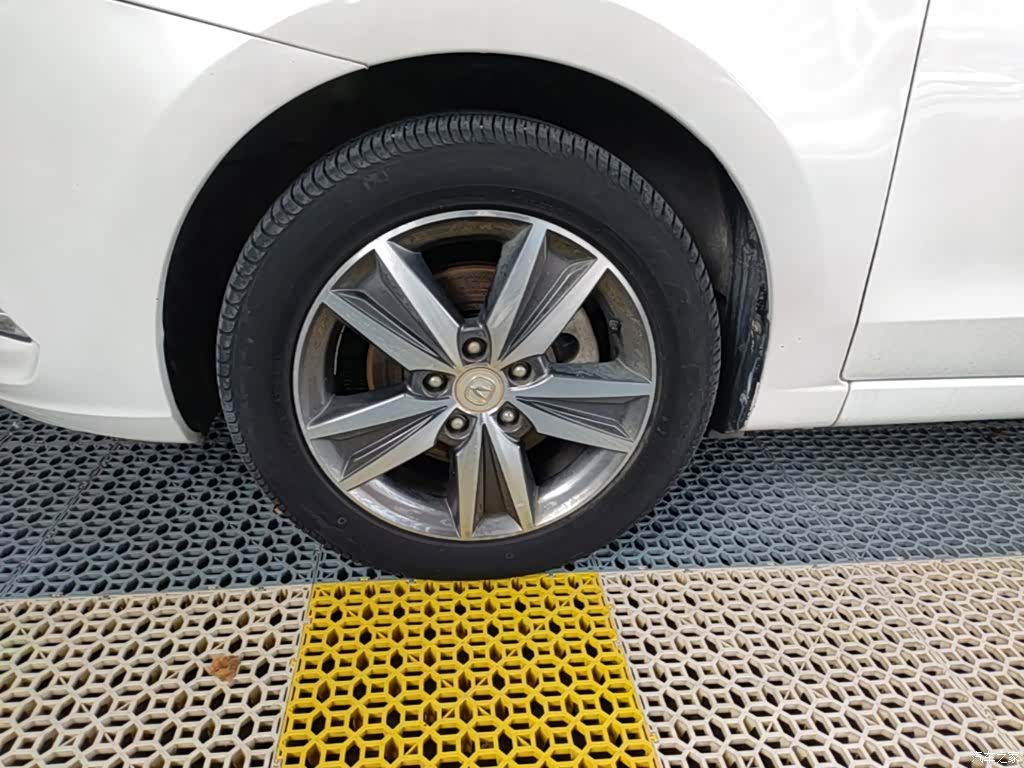 Changan Eado, 2017 23