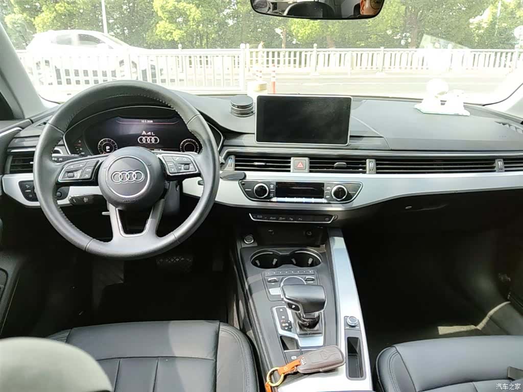 Audi A4L, 2019 10