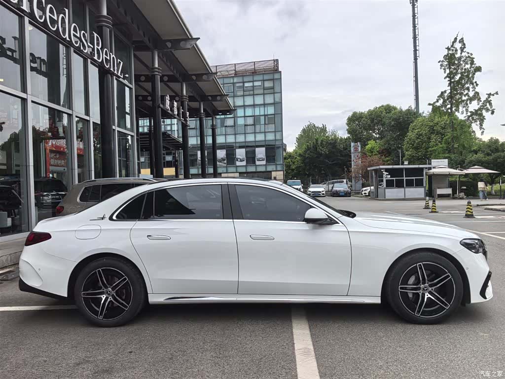 Mercedes-Benz E-Class, 2024 все фото