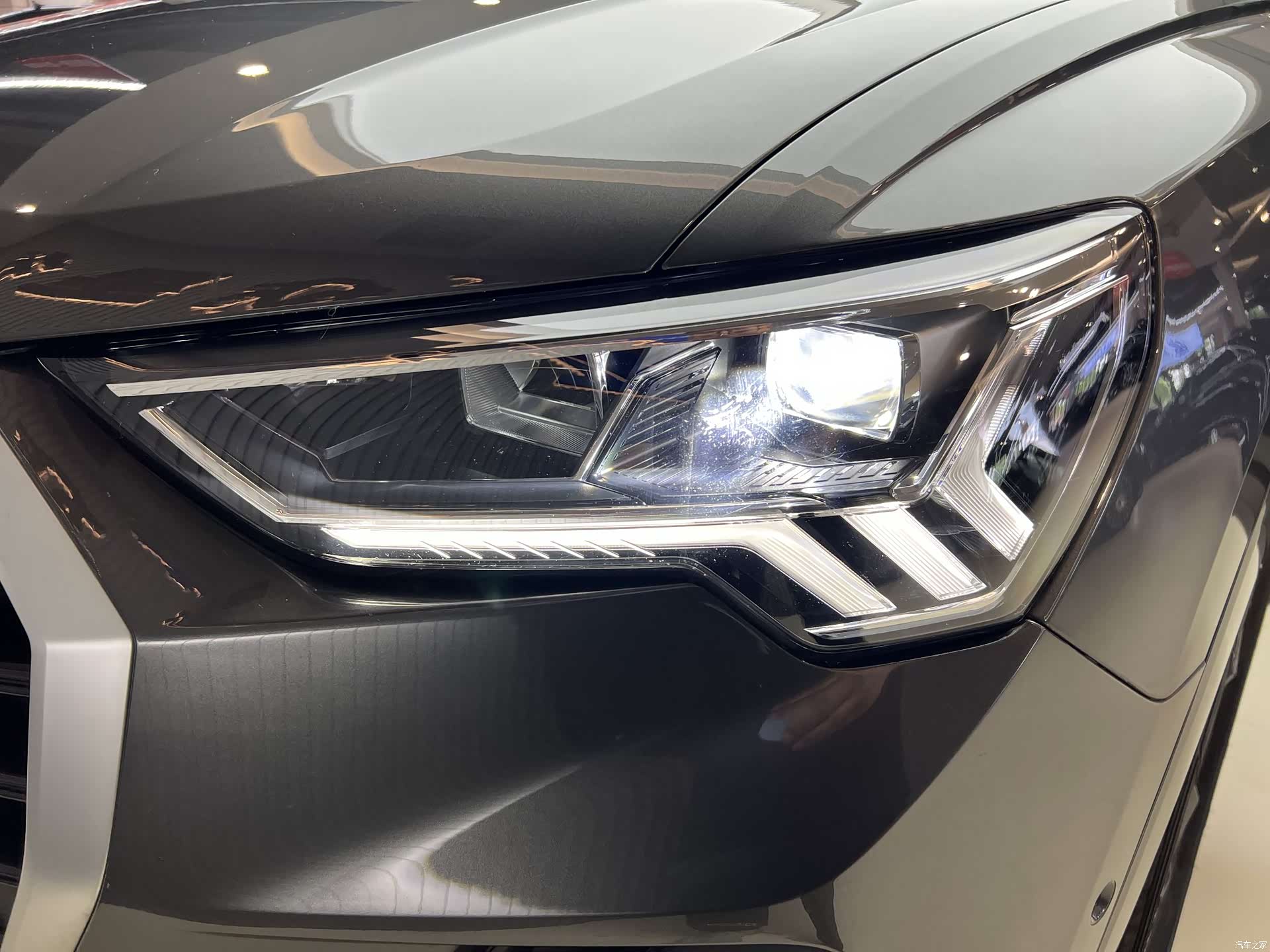 Audi Q3, 2023 17